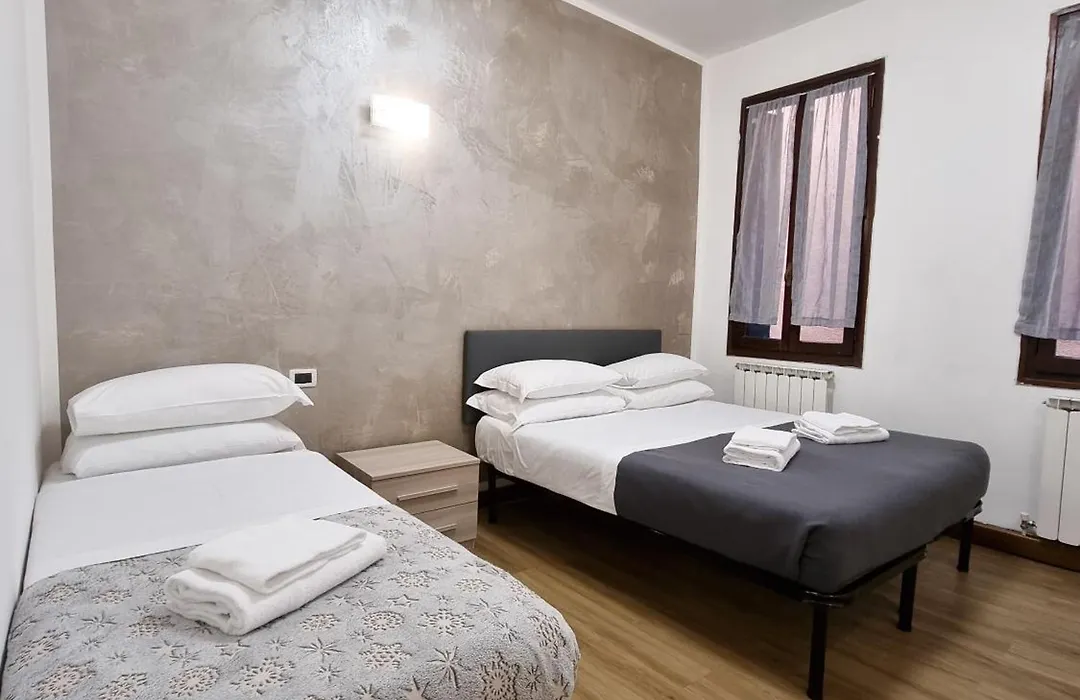 Rialto House-1